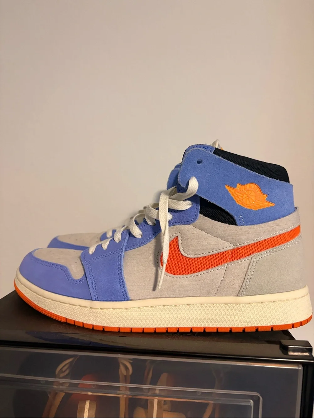 Men’s Jordan 1s Sz 10. Blue and Orange